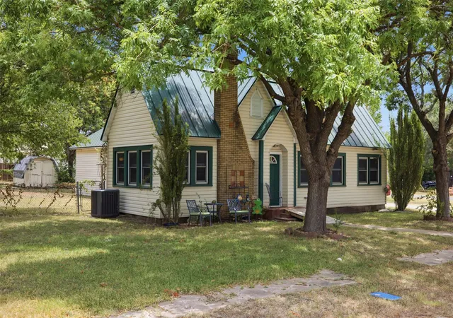 2nd image of 255 S Lampasas St, Bertram, TX 78605 | MLS# 6842576