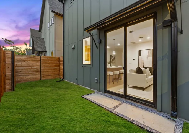 Photo 22 of Single family home for sale at 1157 Nickols Ave, Austin, TX 78721 | MLS# 2466726 | Listing updated on 2026-08-26