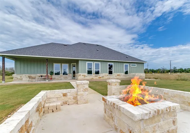 33rd image of 111 Draper Ln, Bertram, TX 78605 | MLS# 1775752