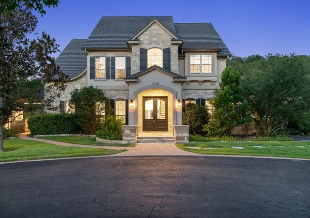 Photo 2 of Single family home for sale at 4605 Wild Cow Cv, Spicewood, TX 78669 | MLS# 4170463 | Listing updated on 2026-10-05