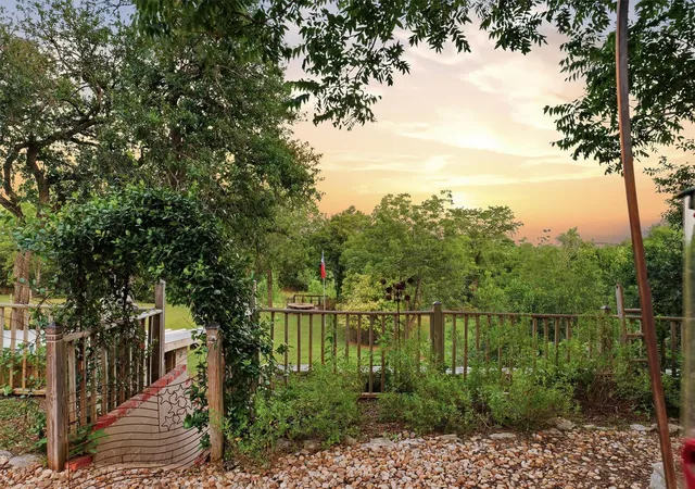 3rd image of 2108 River Rd, San Marcos, TX 78666 | MLS# 7649616