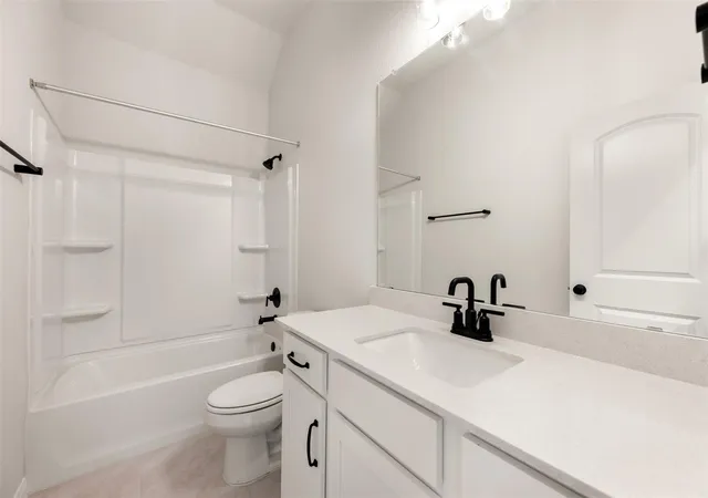 Photo 3 of Sale Pending at 141 Coleto Trl, Bastrop, TX 78602 | MLS# 5826716 | Listing updated on 2026-07-30