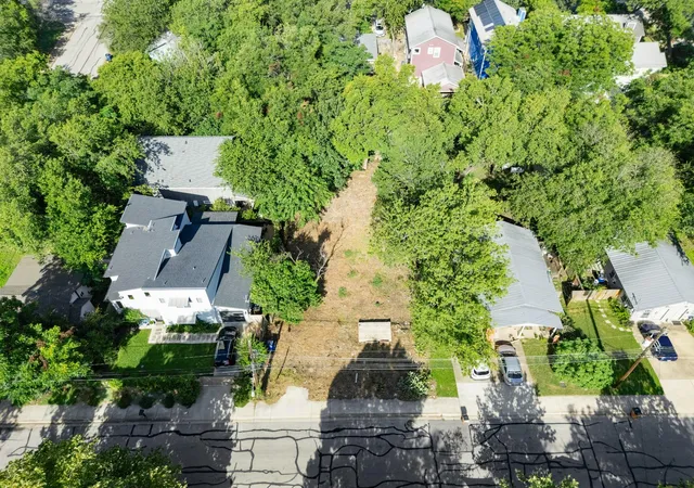Photo 3 of Land for sale at 2006 Alamo St, Austin, TX 78722 | MLS# 8294210 | Listing updated on 2026-08-31
