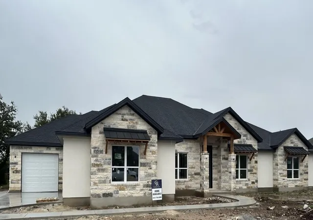 Photo 1 of Single family home for sale at 320 Lazy Crk Dr, Georgetown, TX 78628 | MLS# 5341644 | Listing updated on 2026-07-17