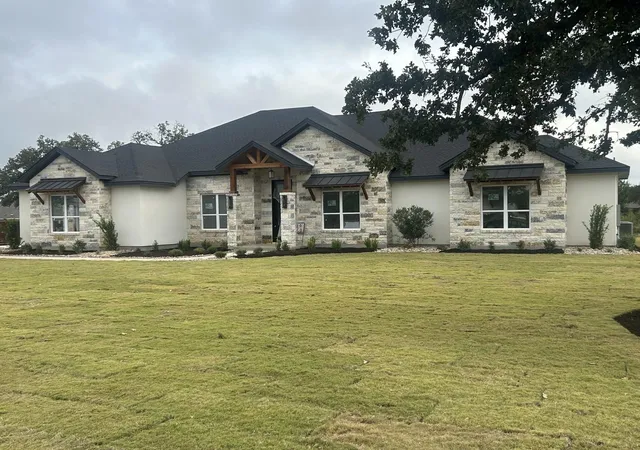 Photo 1 of Single family home for sale at 320 Lazy Crk Dr, Georgetown, TX 78628 | MLS# 5341644 | Listing updated on 2026-09-30