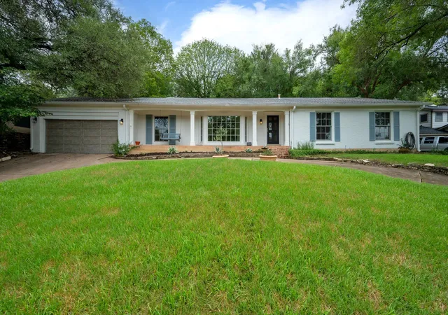 Photo 2 of Single family home for sale at 3405 Cascadera Dr, Austin, TX 78731 | MLS# 8986119 | Listing updated on 2026-09-06