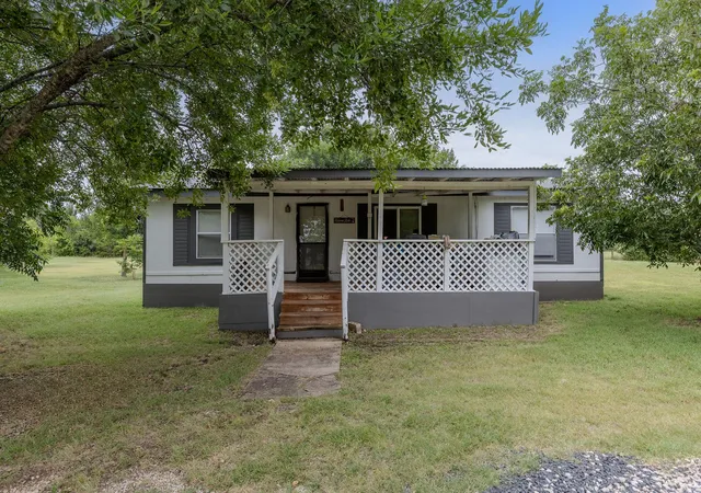 Photo 3 of Manufactured home for sale at 706 Phillip Ln, Liberty Hill, TX 78642 | MLS# 8932627 | Listing updated on 2026-09-05