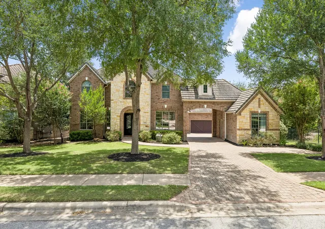 Photo 1 of Mansion for sale at 11813 Eagles Glen Dr, Austin, TX 78732 | MLS# 7126614 | Listing updated on 2026-09-02