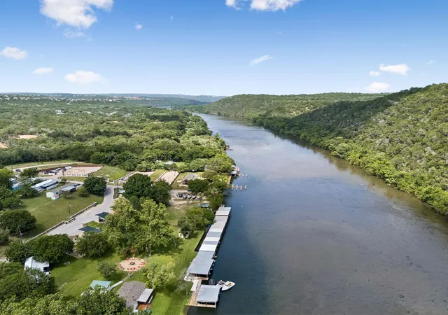 Photo 26 of Mansion for sale at 11813 Eagles Glen Dr, Austin, TX 78732 | MLS# 7126614 | Listing updated on 2026-09-02