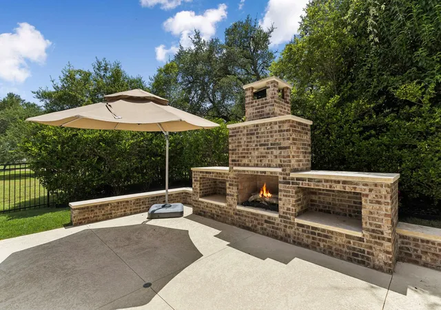 Photo 3 of Single family home for sale at 11813 Eagles Glen Dr, Austin, TX 78732 | MLS# 7126614 | Listing updated on 2026-09-02