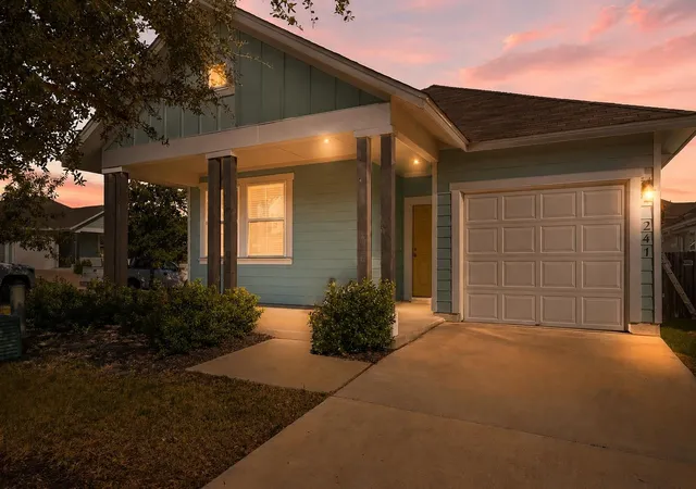 Photo 1 of Single family home for sale at 241 E Broade St, Leander, TX 78641 | MLS# 1005195 | Listing updated on 2026-09-30
