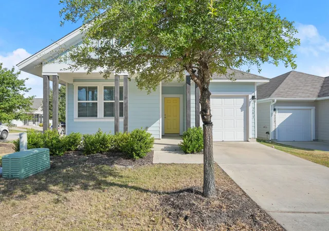 Photo 2 of Single family home for sale at 241 E Broade St, Leander, TX 78641 | MLS# 1005195 | Listing updated on 2026-09-30