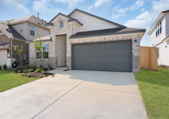 Photo 3 of Sale Pending at 25524 Flora Bella Ln, Elgin, TX 78621 | MLS# 8556792 | Listing updated on 2026-09-28