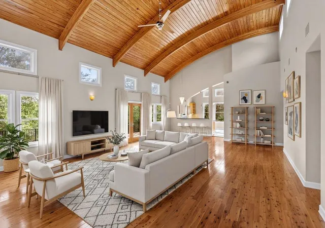 Photo 3 of Single family home for sale at 10200 Birdlip Cir, Austin, TX 78733 | MLS# 5880059 | Listing updated on 2026-07-16