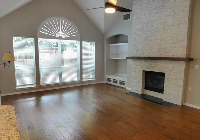 Photo 3 of Sale Pending at 1606 Buttercup Crk Blvd, Cedar Park, TX 78613 | MLS# 4929093 | Listing updated on 2026-08-17