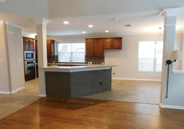 Photo 4 of Sale Pending at 1606 Buttercup Crk Blvd, Cedar Park, TX 78613 | MLS# 4929093 | Listing updated on 2026-08-17