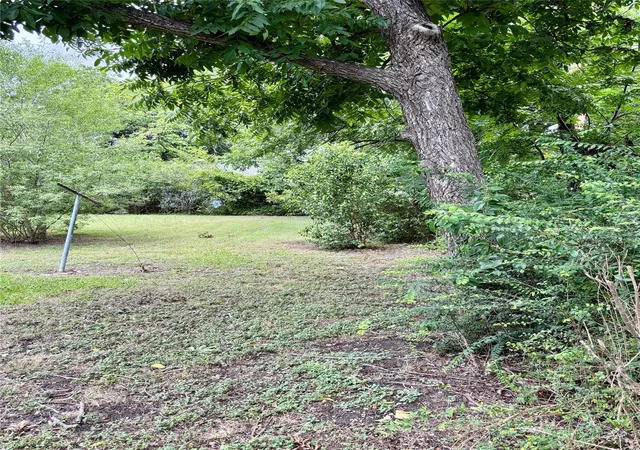 25th image of 415 E 7th St, Taylor, TX 76574 | MLS# 9947364