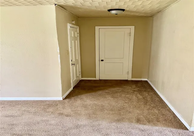 Photo 4 of Single family home for sale at 415 E 7th Street, Taylor, TX 76574 | MLS# 9947364 | Listing updated on 2026-07-18