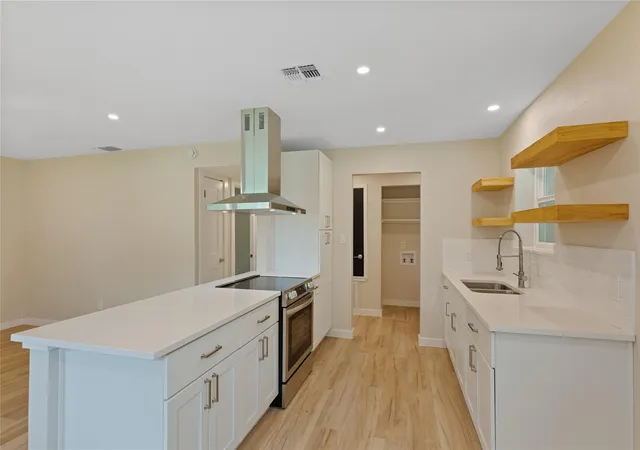 5th image of 212 Cool Water Dr, Bastrop, TX 78602 | MLS# 7595070
