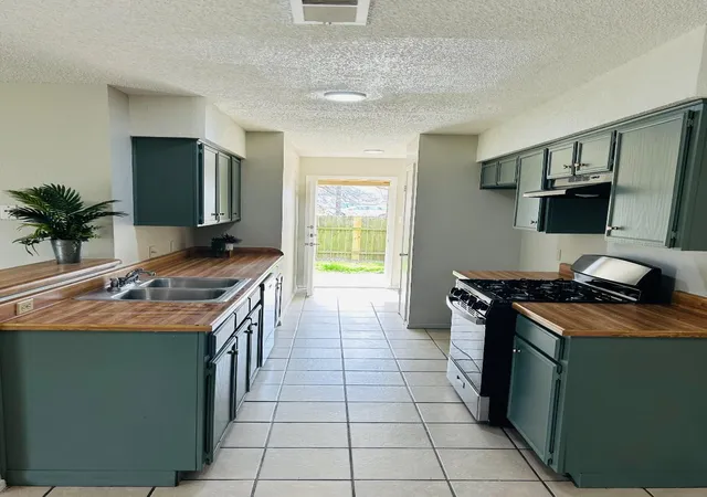 4th image of 16003 Stoneham Cir, Pflugerville, TX 78660 | MLS# 7763368
