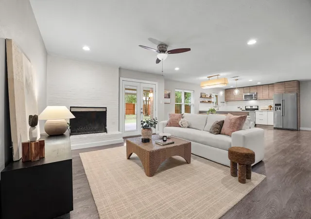 Photo 1 of Sale Pending at 5501 Coventry Ln, Austin, TX 78723 | MLS# 7331310 | Listing updated on 2026-09-28