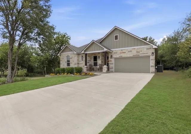 Photo 3 of Single family home for sale at 337 Nene Ln, Bastrop, TX 78602 | MLS# 2427117 | Listing updated on 2026-08-27