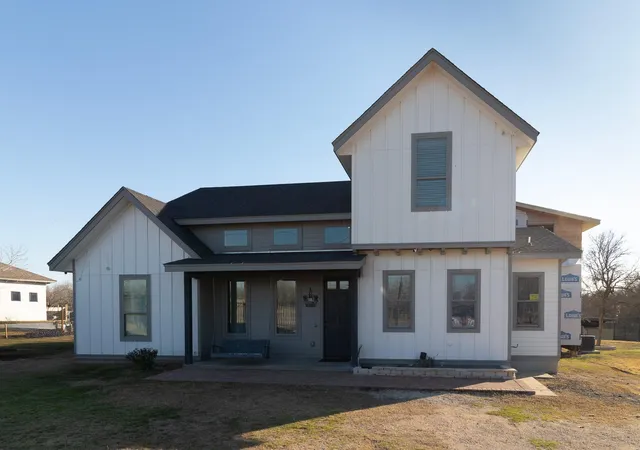 2nd image of 185 N Blushing Dr, Cedar Creek, TX 78612 | MLS# 7052056
