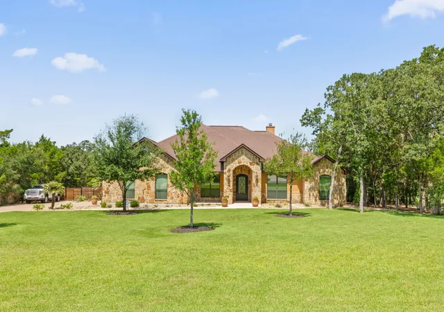 Single family home for sale at 110 Long Bow Cv, Bastrop, TX 78602 | MLS# 3491910