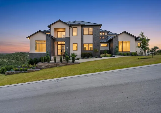 Photo 1 of Mansion for sale at 104 High View Trl, Lakeway, TX 78738 | MLS# 7001441 | Listing updated on 2026-08-30