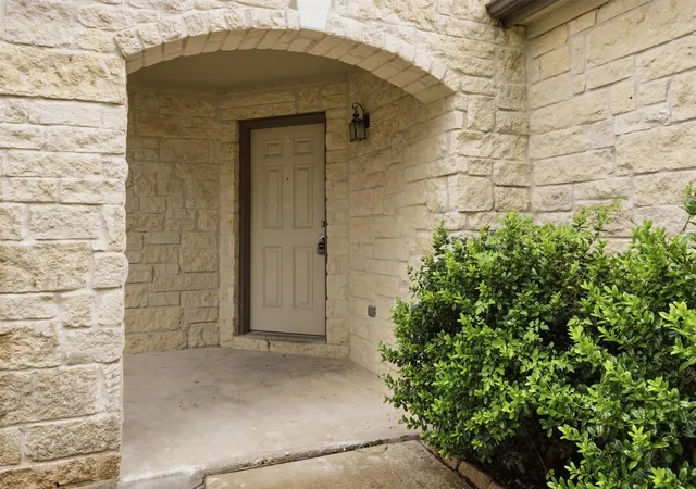 Photo 3 of Single family home for sale at 215 Myrtle St, Kyle, TX 78640 | MLS# 5198141 | Listing updated on 2026-08-26