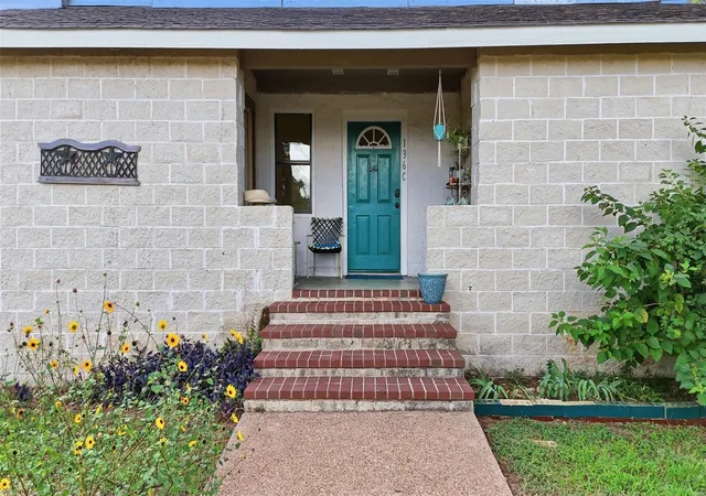 Photo 3 of Single family home for sale at 136 Pine Hl Loop #C, Bastrop, TX 78602 | MLS# 5788016 | Listing updated on 2026-09-30