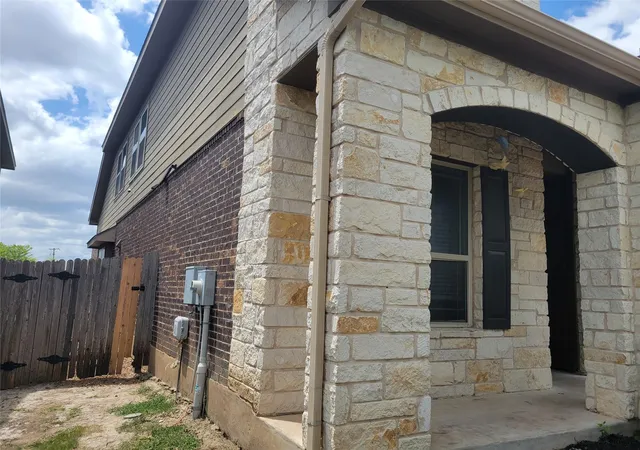 2nd image of 225 Shale Cir, Buda, TX 78610 | MLS# 1316328