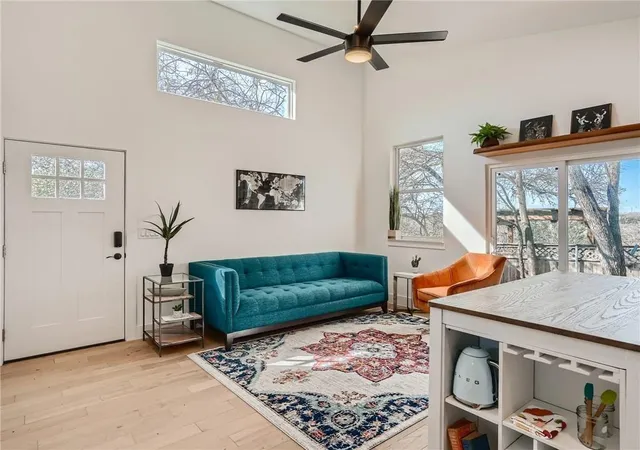 Photo 1 of Single family home for sale at 1614 Elmira Rd, Austin, TX 78721 | MLS# 6066050 | Listing updated on 2026-08-24