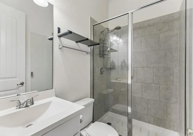 Photo 4 of Single family home for sale at 124 Redtail Ln, Leander, TX 78641 | MLS# 7538200 | Listing updated on 2026-10-05