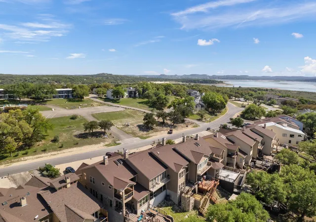 Photo 3 of Single family home for sale at 970 Parkview Dr, Canyon Lake, TX 78133 | MLS# 3241432 | Listing updated on 2026-07-16
