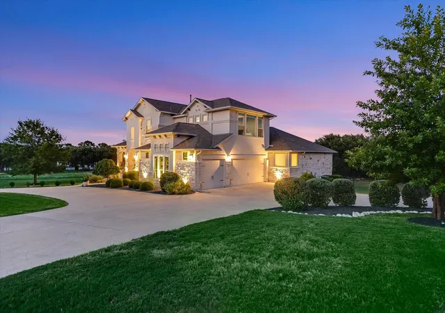 Photo 4 of Sale Pending at 201 Questa Trl, Liberty Hill, TX 78642 | MLS# 8405408 | Listing updated on 2026-09-01