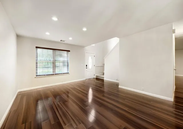 Photo 4 of Single family home for sale at 1405 Hawk Dr, Cedar Park, TX 78613 | MLS# 6606181 | Listing updated on 2026-10-10