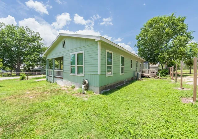2nd image of 7 River St, Prairie Lea, TX 78661 | MLS# 3466703