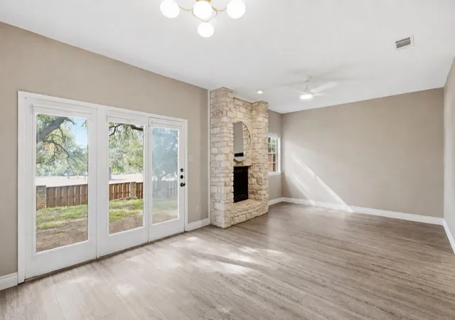 Photo 4 of Townhouse for sale at 2201 Lakeway Blvd #25, Lakeway, TX 78734 | MLS# 3390811 | Listing updated on 2026-09-08
