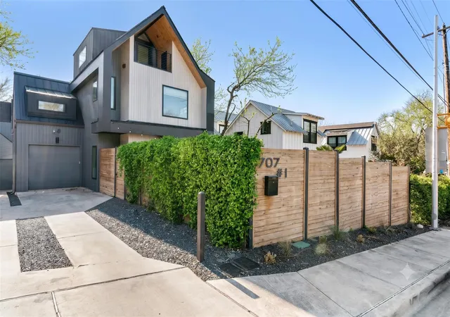 Photo 1 of Condo for sale at 707 E Live Oak St #A, Austin, TX 78704 | MLS# 8912789 | Listing updated on 2026-07-17