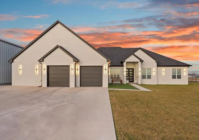 2nd image of 10940 Wedel Cemetery Rd, Rogers, TX 76569 | MLS# 5008123