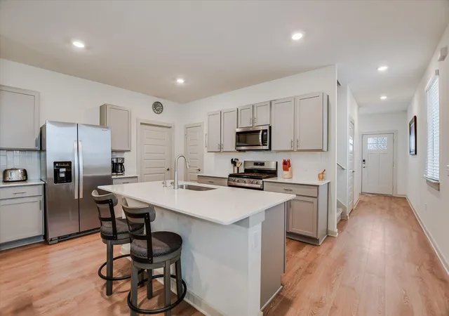 Listing Photo 3 - Condo for sale in building located at 105 Merrick Rd, Georgetown, TX 78628