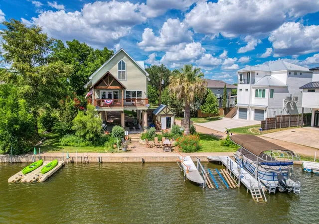 1st image of 1605 Glencove Dr, Kingsland, TX 78639 | MLS# 7628639