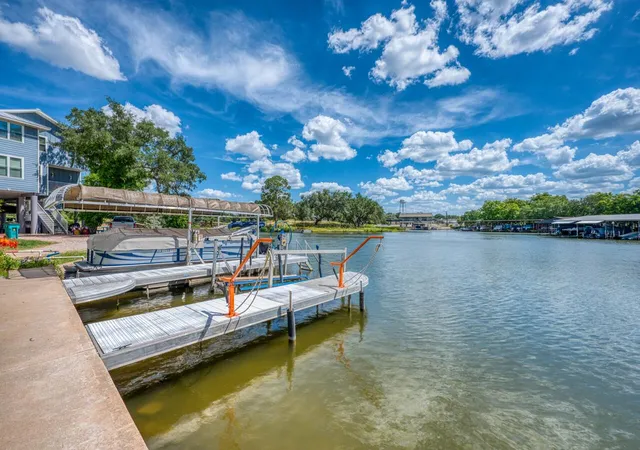 4th image of 1605 Glencove Dr, Kingsland, TX 78639 | MLS# 7628639