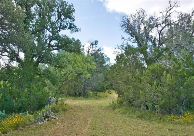 13th image of 2144 Cr 307, Kingsland, TX 78639 | MLS# 9873256