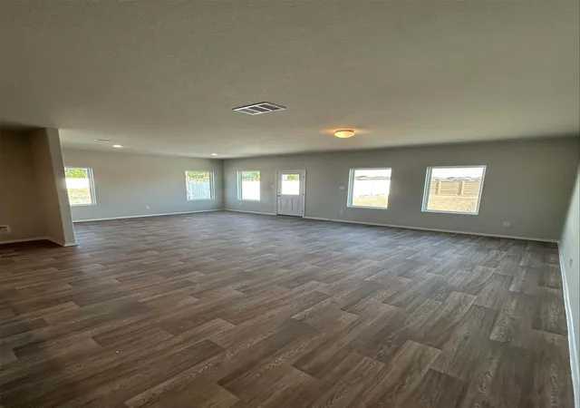 Photo 2 of Single family home for sale at 150 Lennox Dr, Kyle, TX 78640 | MLS# 4587665 | Listing updated on 2026-10-20
