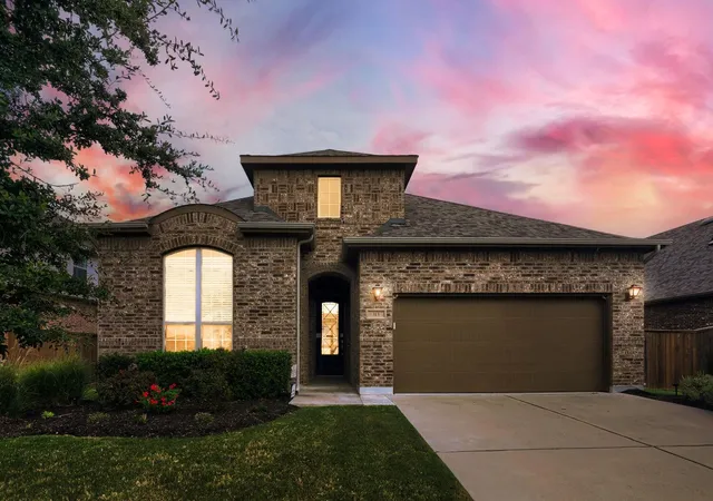 Photo 2 of Single family home for sale at 313 Pendent Dr, Liberty Hill, TX 78642 | MLS# 5489942 | Listing updated on 2026-08-30