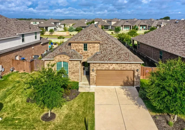 Photo 3 of Single family home for sale at 313 Pendent Dr, Liberty Hill, TX 78642 | MLS# 5489942 | Listing updated on 2026-08-30