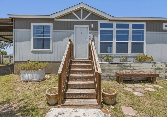 5th image of 293 Alma Ln, Niederwald, TX 78640 | MLS# 9397219