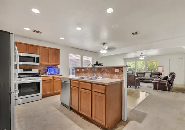 Photo 3 of Single family home for sale at 508 Red Tails Dr, Austin, TX 78725 | MLS# 4740040 | Listing updated on 2026-09-27